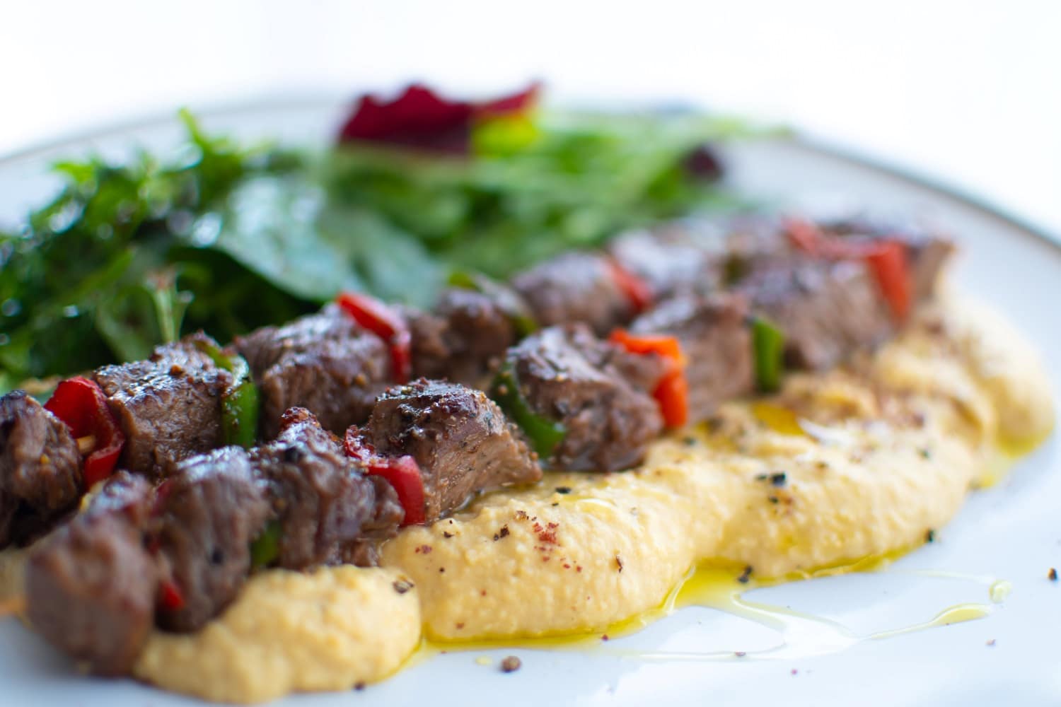 Beef Skewers with Chilli Peppers and Hummus