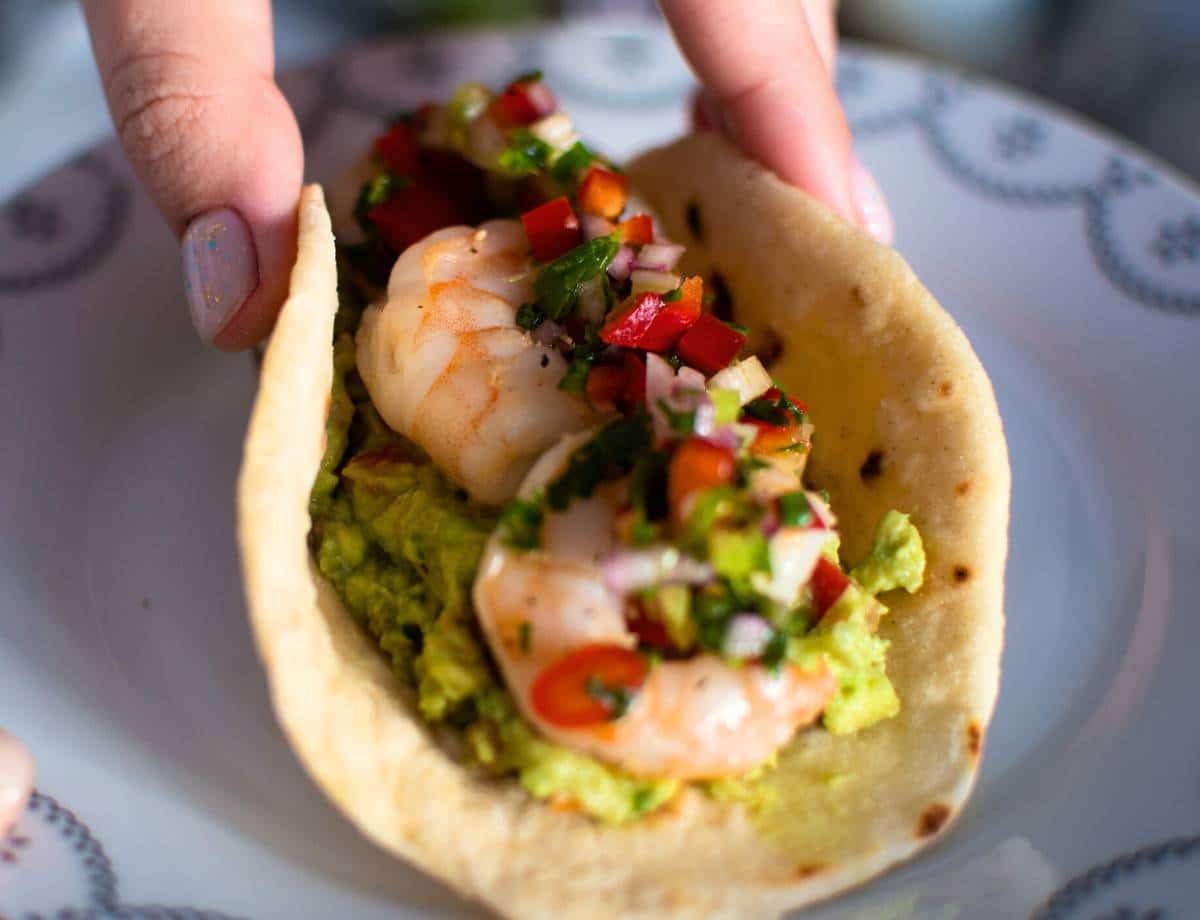 Easy Shrimp and Guacamole Tacos