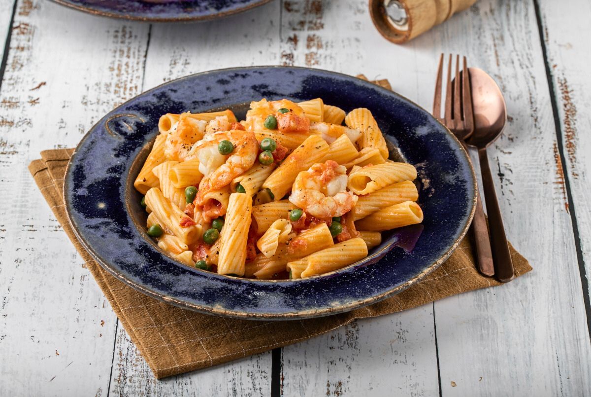 Rigatoni with Shrimps and Peas