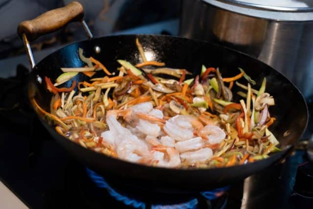 Wok-fried Vegetables with Shrimp and Rice Noodles